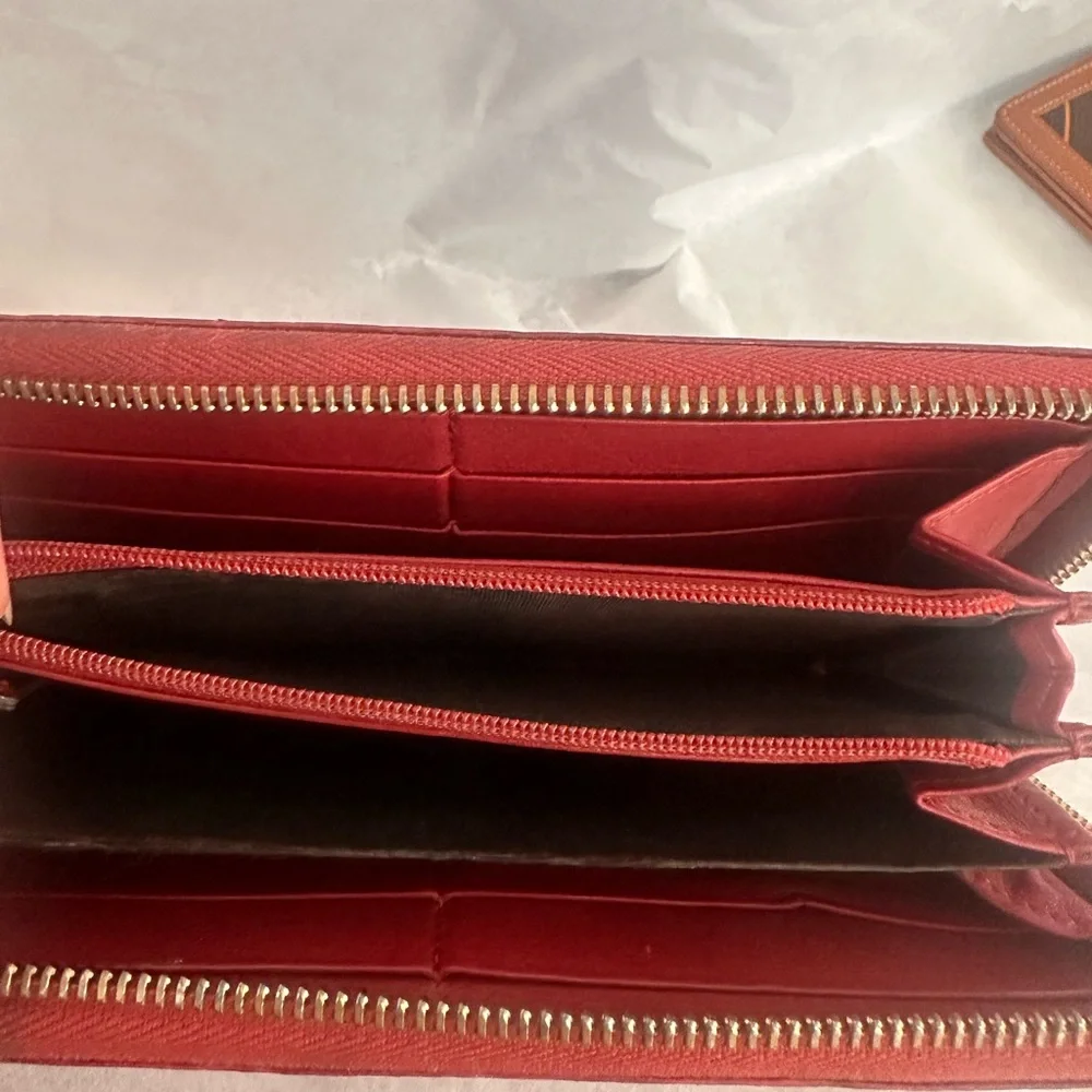 Vintage Gucci Glossy Red Leather Wallet - Picture 6 of 7